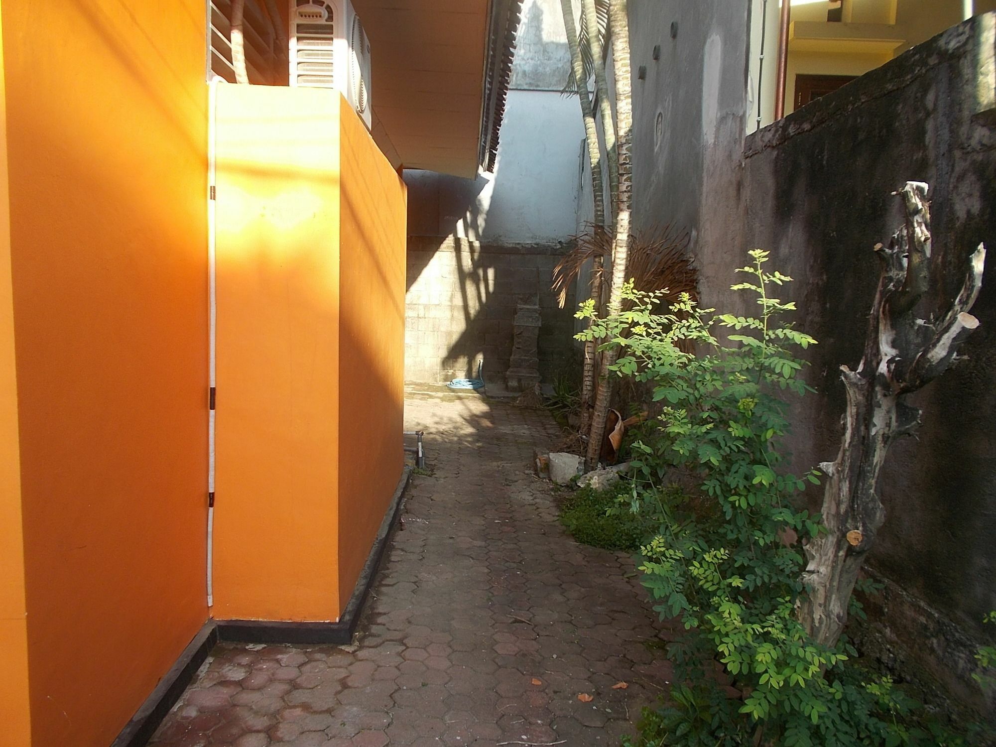 Szabrian Hostel Denpasar Exterior foto